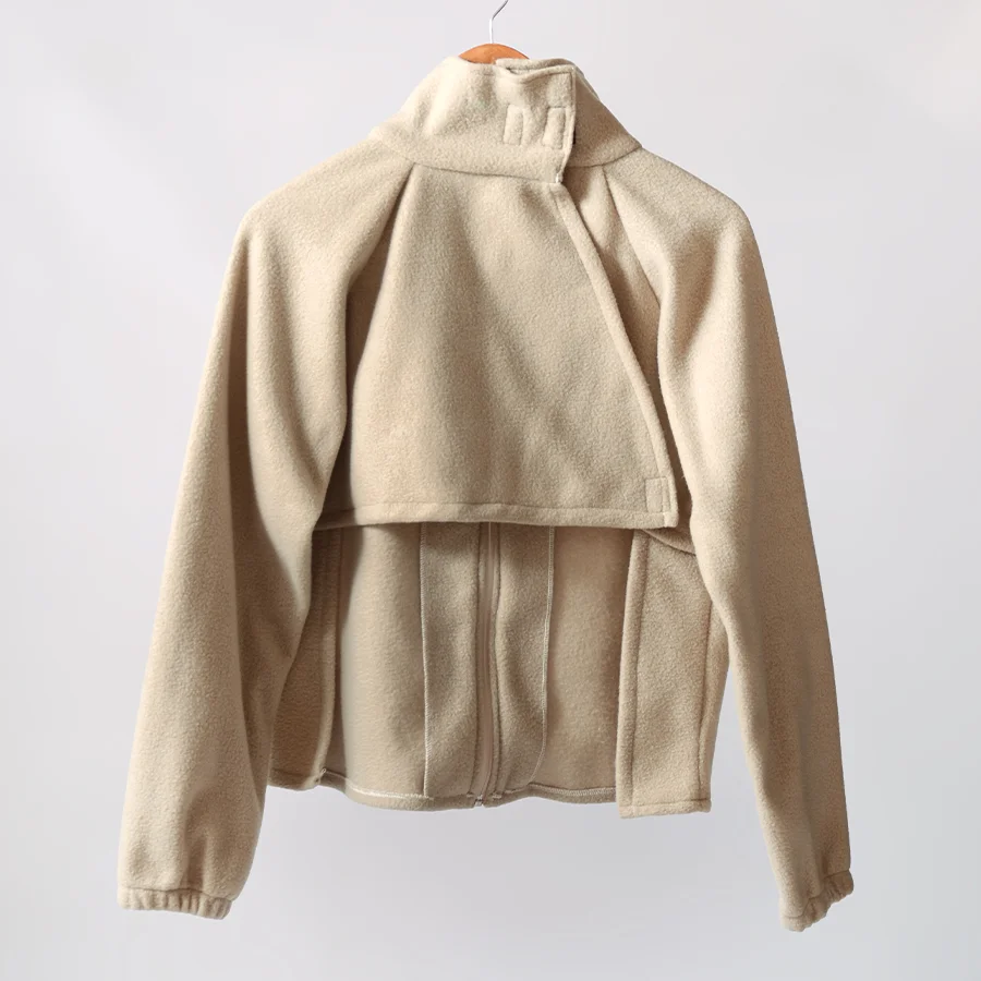 Campera adaptada polar - Detalle cierre